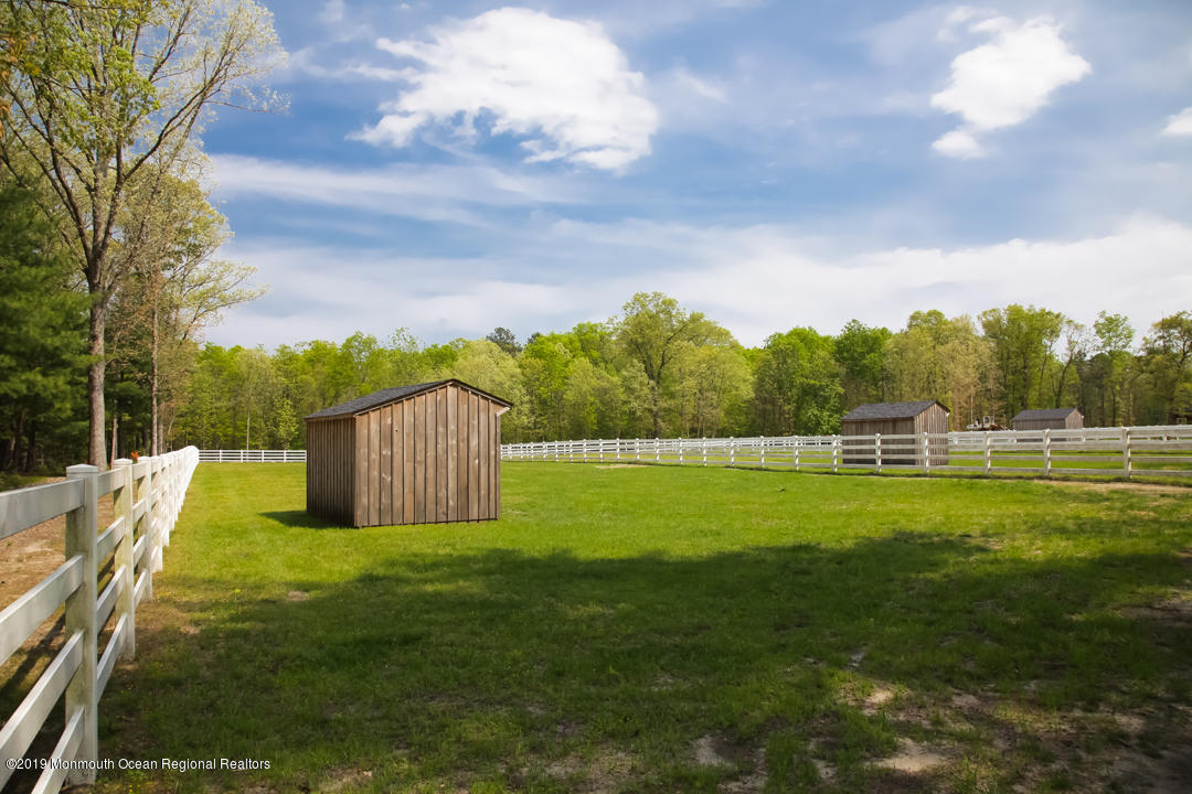 24 Squankum Road, Colts Neck, New Jersey image 6