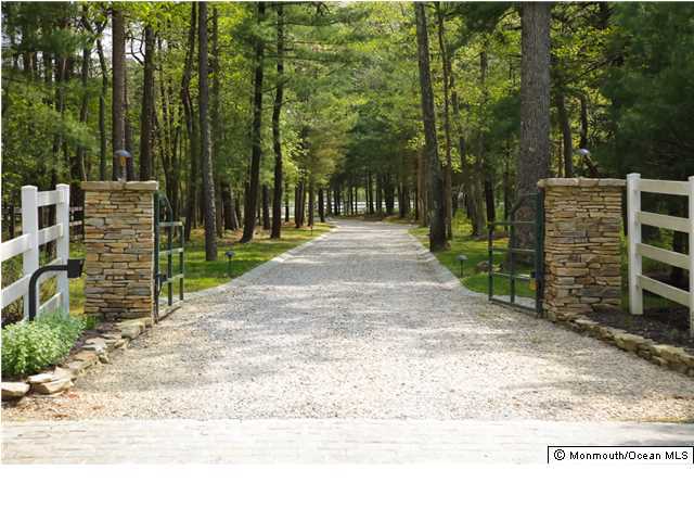 24 Squankum Road, Colts Neck, New Jersey image 2