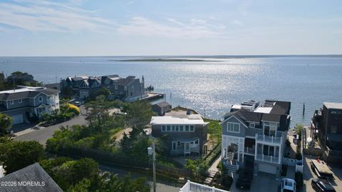 Homes For Sale - 8202 Bay Terrace<br/> Harvey Cedars, NJ 08008