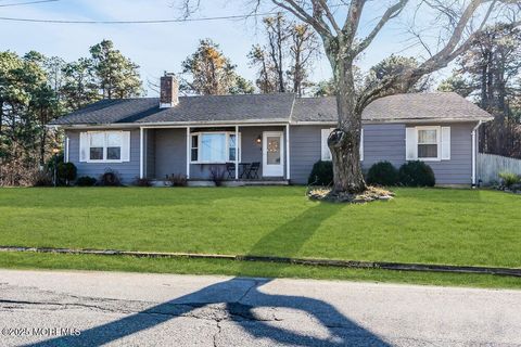 Photo of 1840 1st Avenue, Toms River, NJ 08757 (MLS # 22536110)