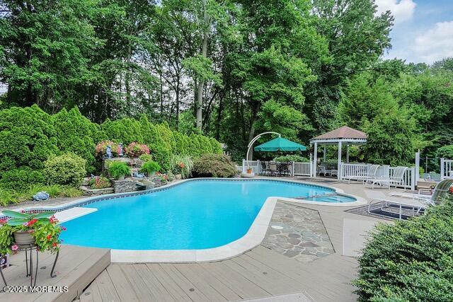 65 Devonshire Drive, Morganville, New Jersey image 23