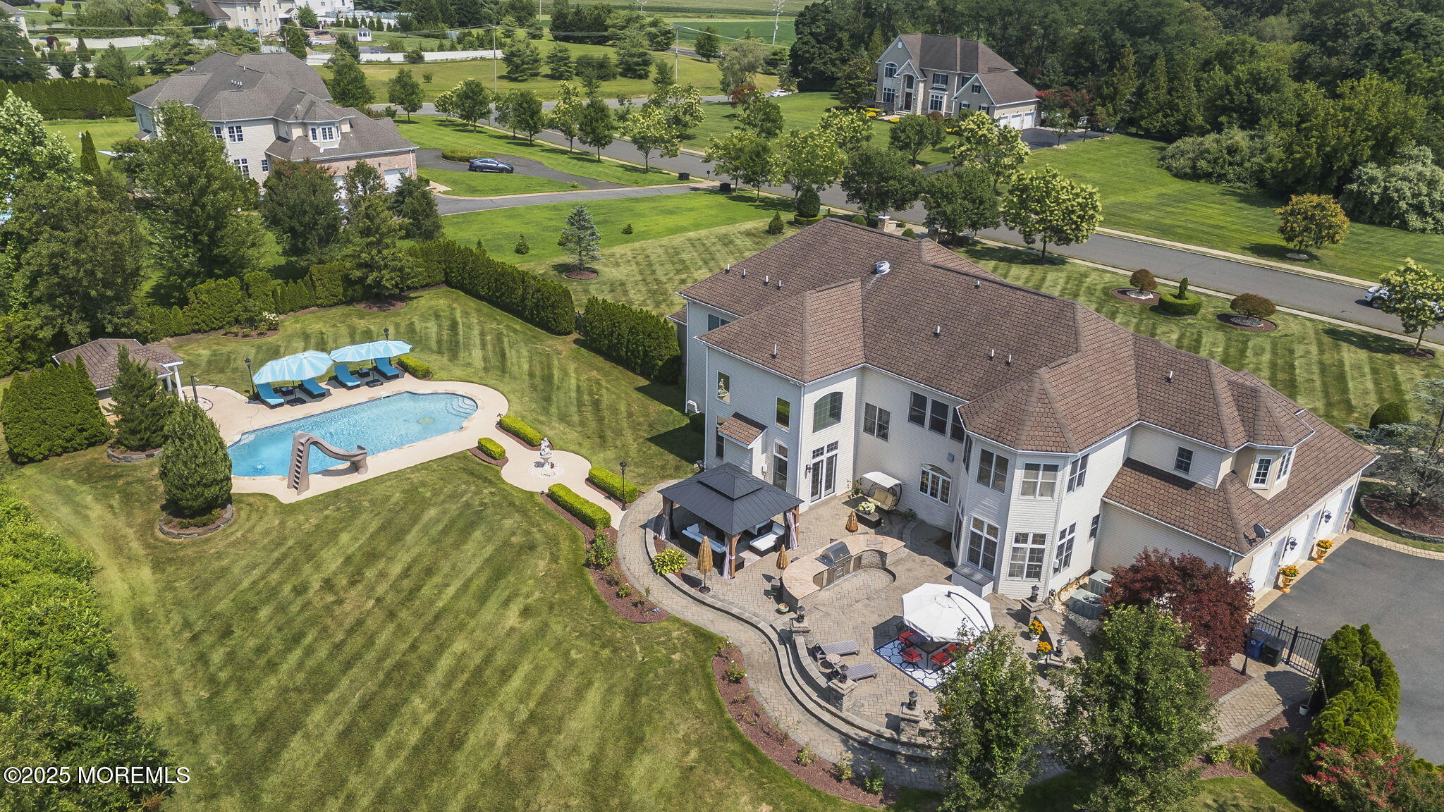 4 Crystal Court
