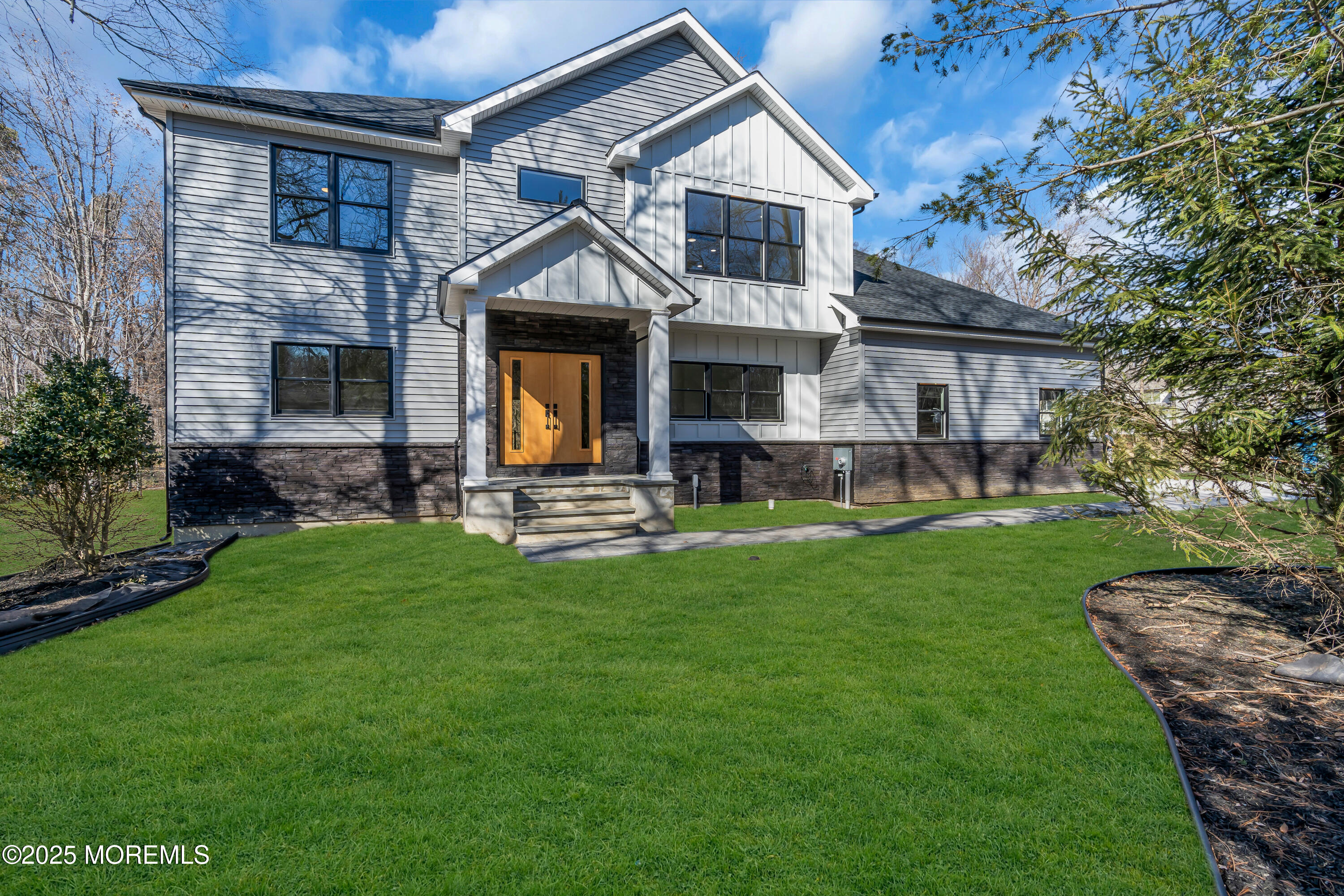 284 Middle Road, Holmdel, New Jersey image 4
