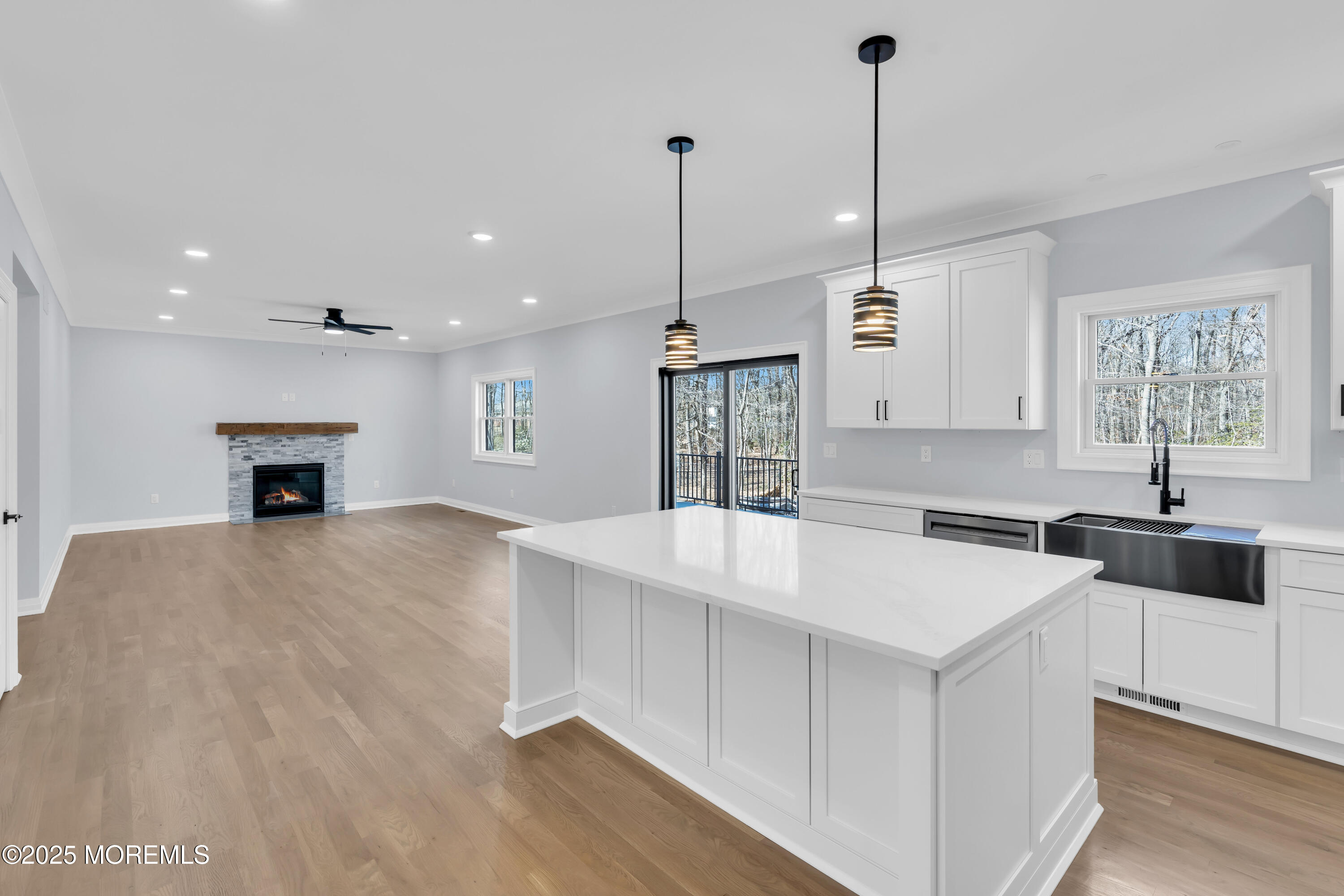 284 Middle Road, Holmdel, New Jersey image 14