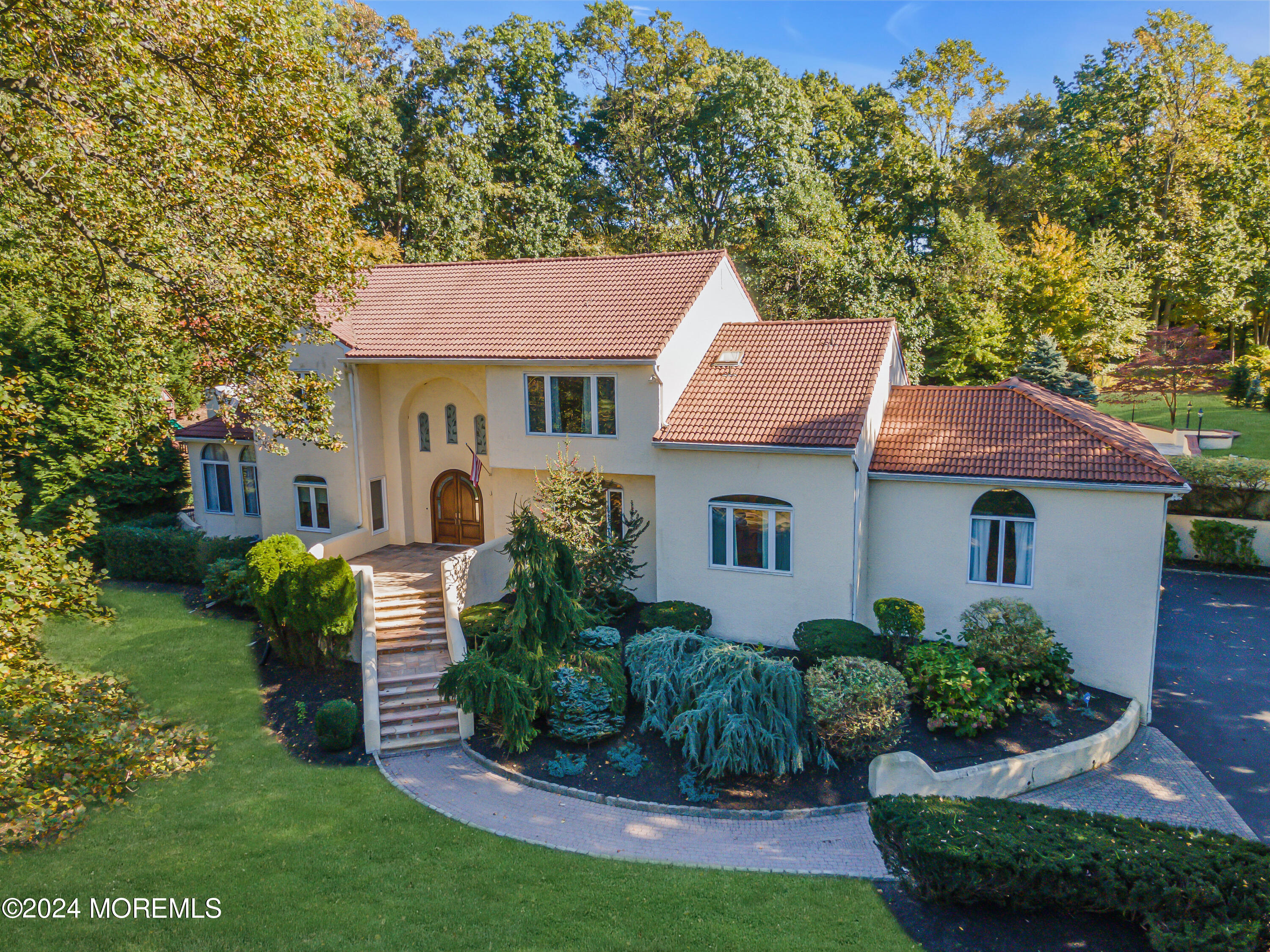 4 Oak Tree Lane, Holmdel, New Jersey image 1