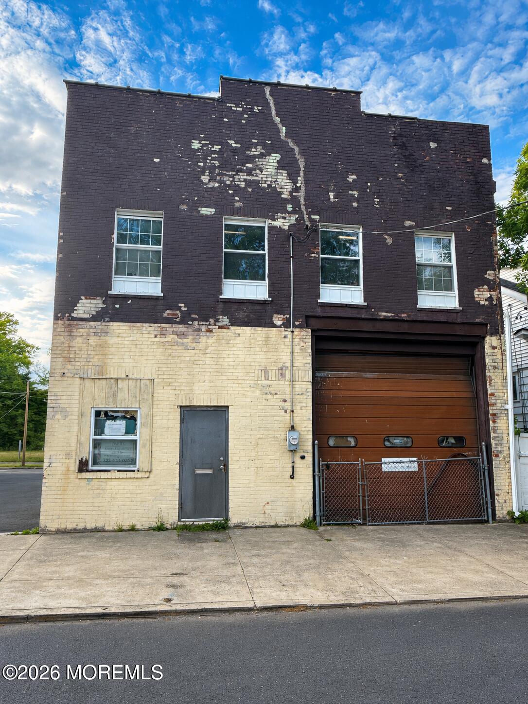 12 Pierce Avenue