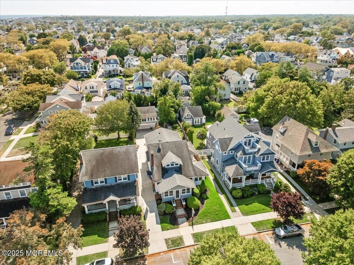 Belmar, New Jersey 07719, United States, 6 Bedrooms Bedrooms, ,6 BathroomsBathrooms,Residential,Active,205856