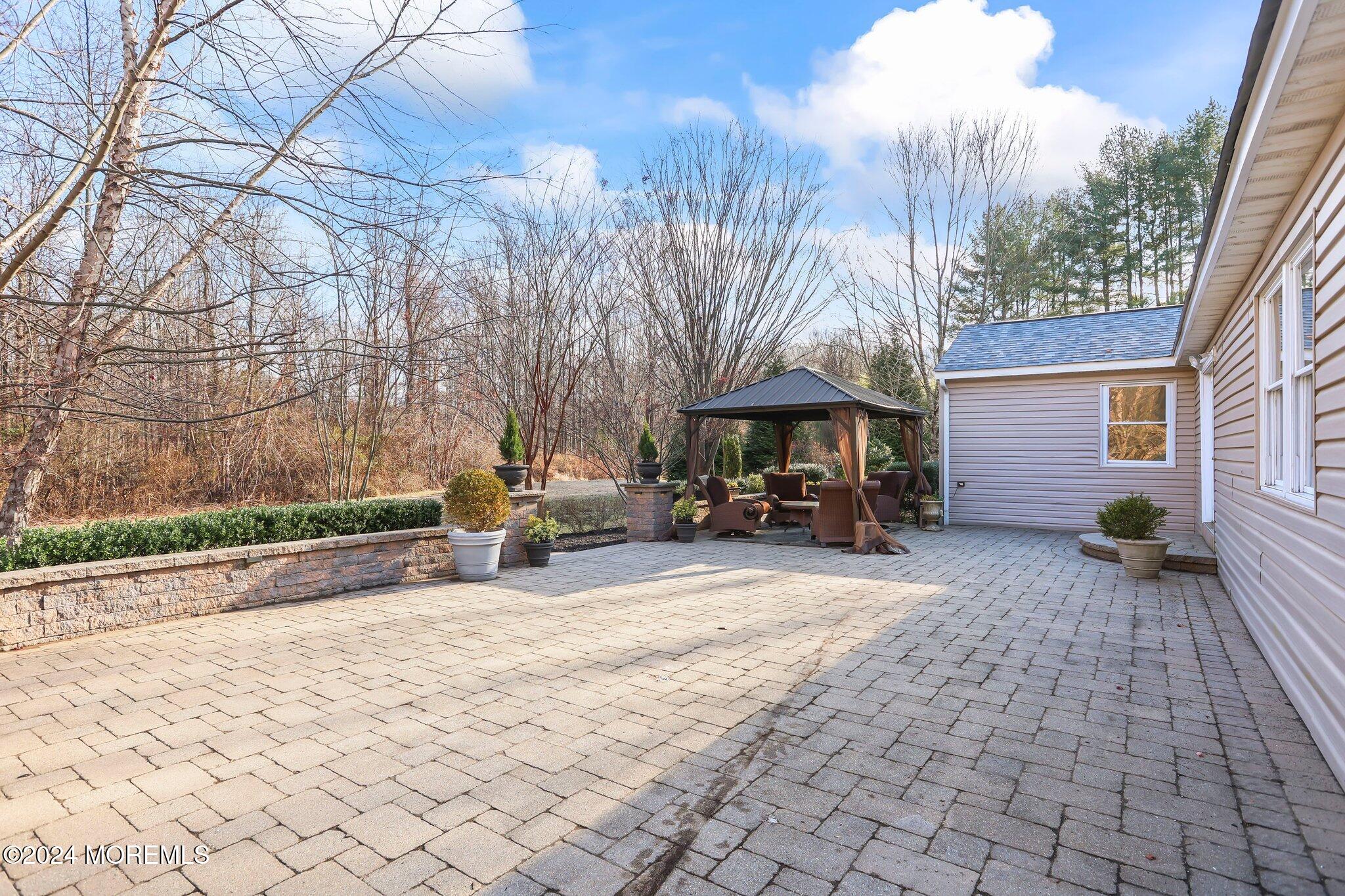 52 Daum Road, Manalapan, New Jersey image 32