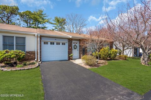 Photo of 161 Gayle Court, Lakewood, NJ 08701 (MLS # 22610253)