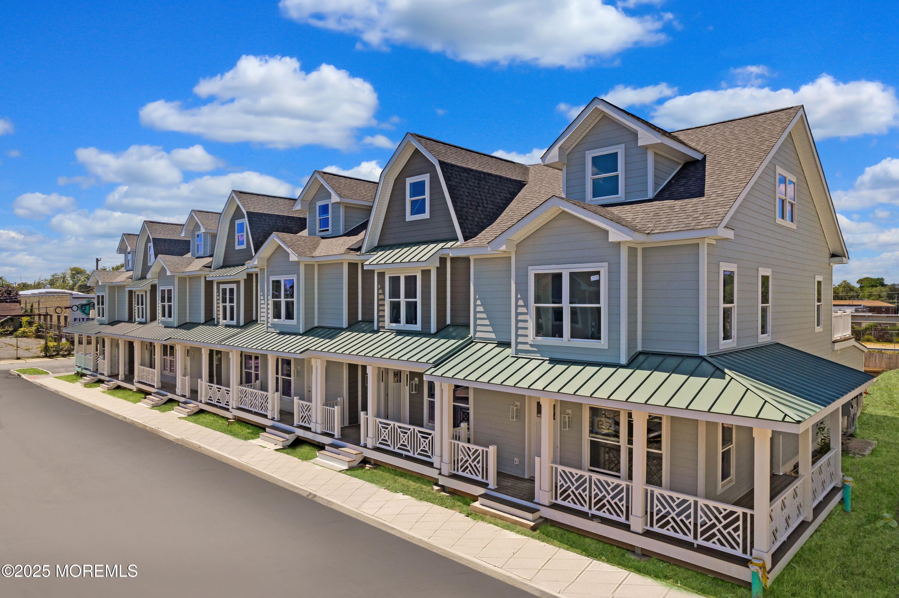 1 Railroad Avenue B5