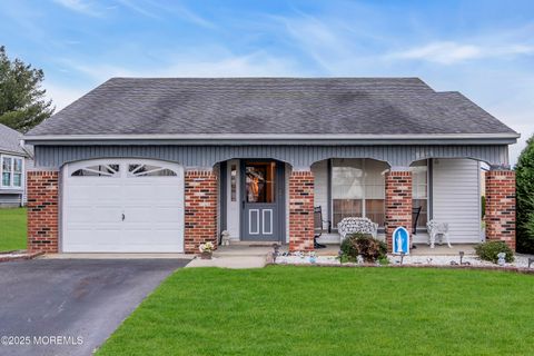 Photo of 139 Buckingham Drive N, Manchester, NJ 08759 (MLS # 22534119)