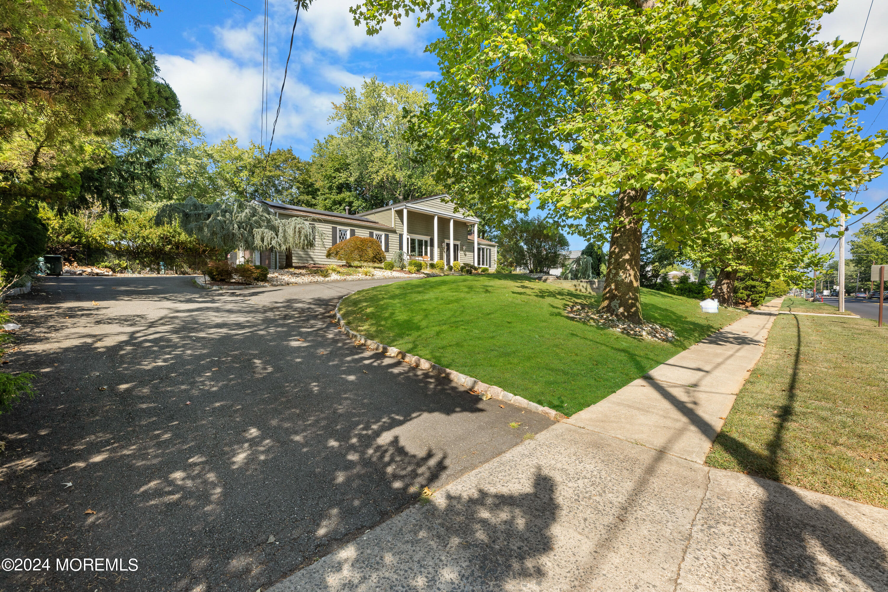743 Colts Neck Road, Freehold, New Jersey image 2