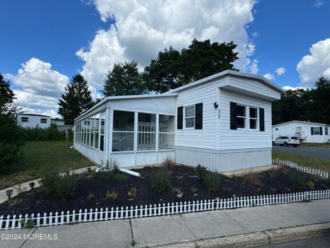 422 4th Street Jackson NJ 08527