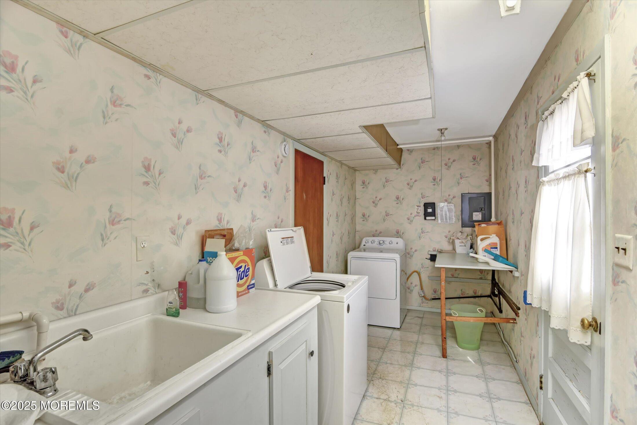 2 Overlook Drive, Holmdel, New Jersey image 37