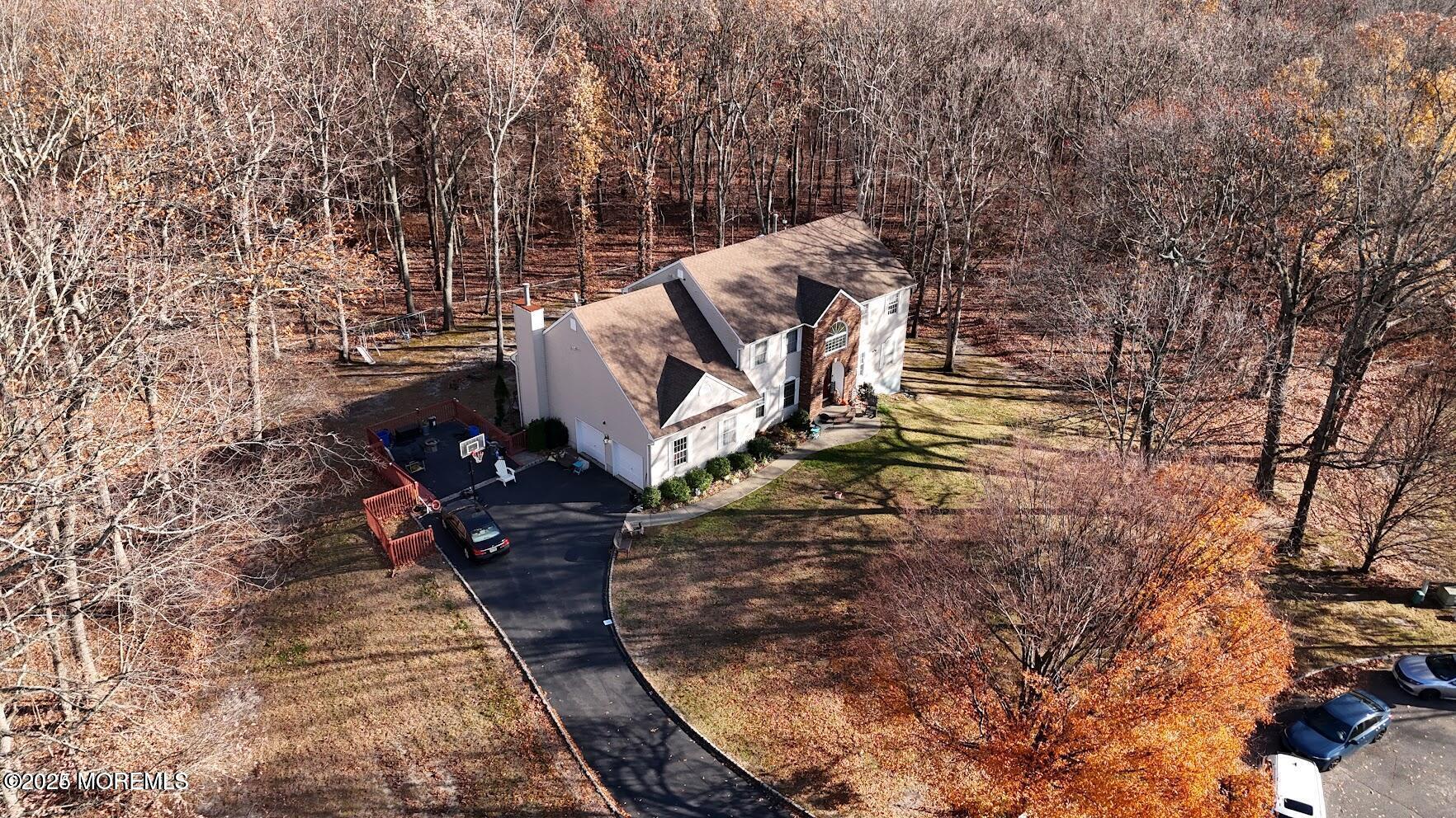 25 Pioneer Court, Freehold, New Jersey image 3