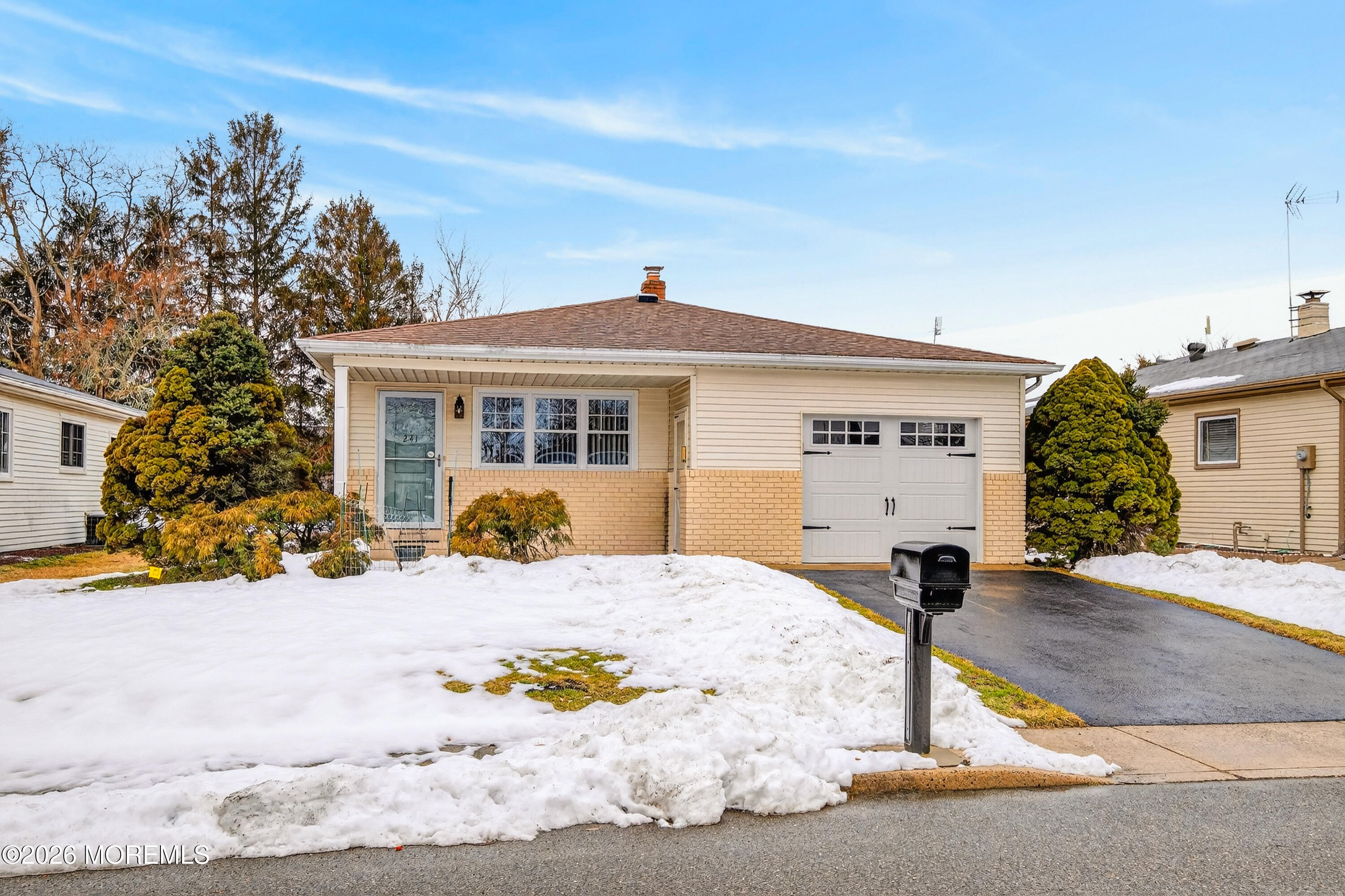 241 Charlotteville Drive N