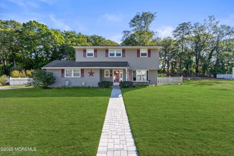 23 Barbara Lane Oakhurst NJ 07755