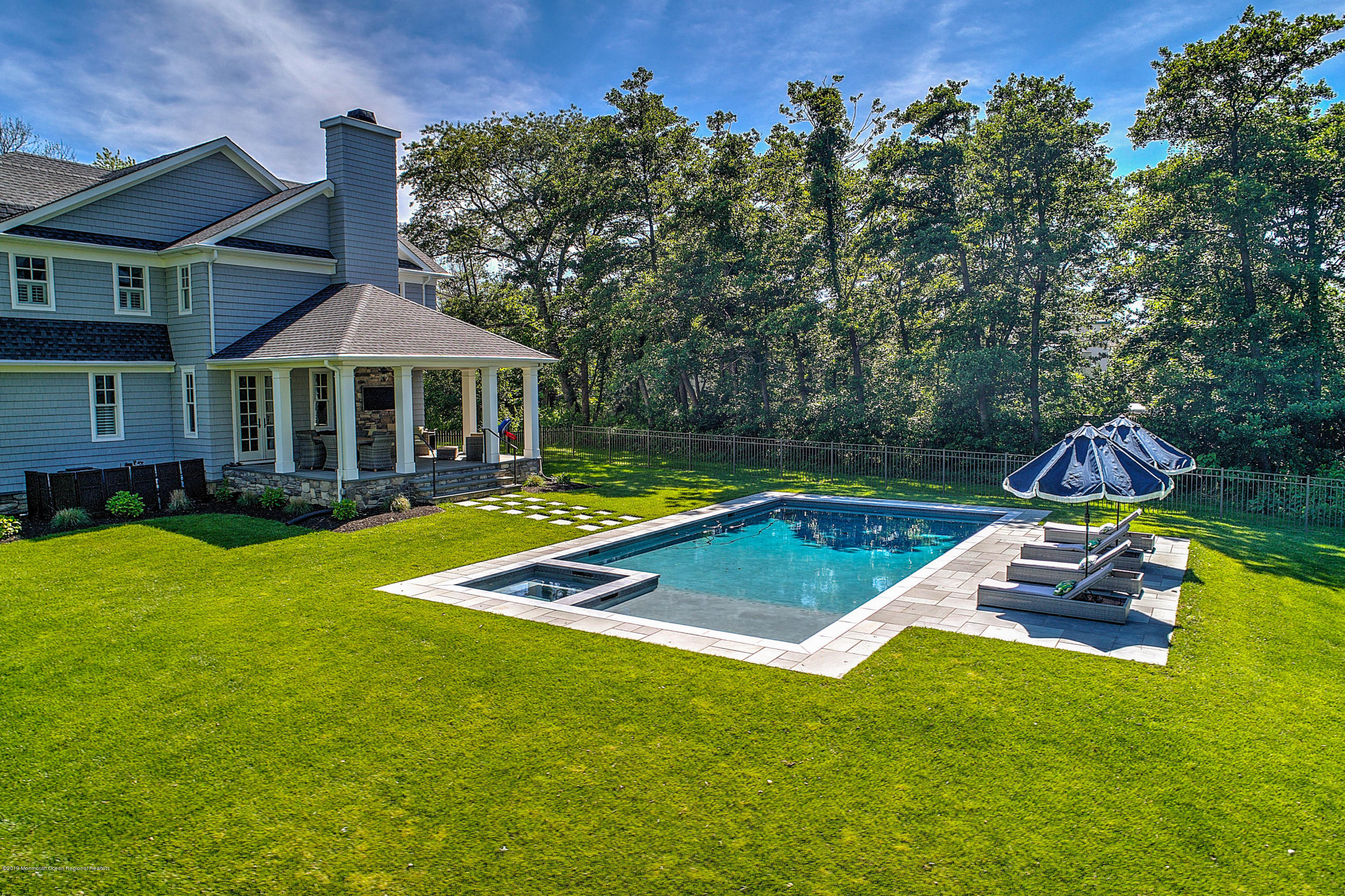 1 River Lane