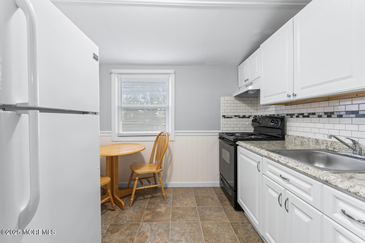 36 Pinewood Drive, Brick, New Jersey image 23