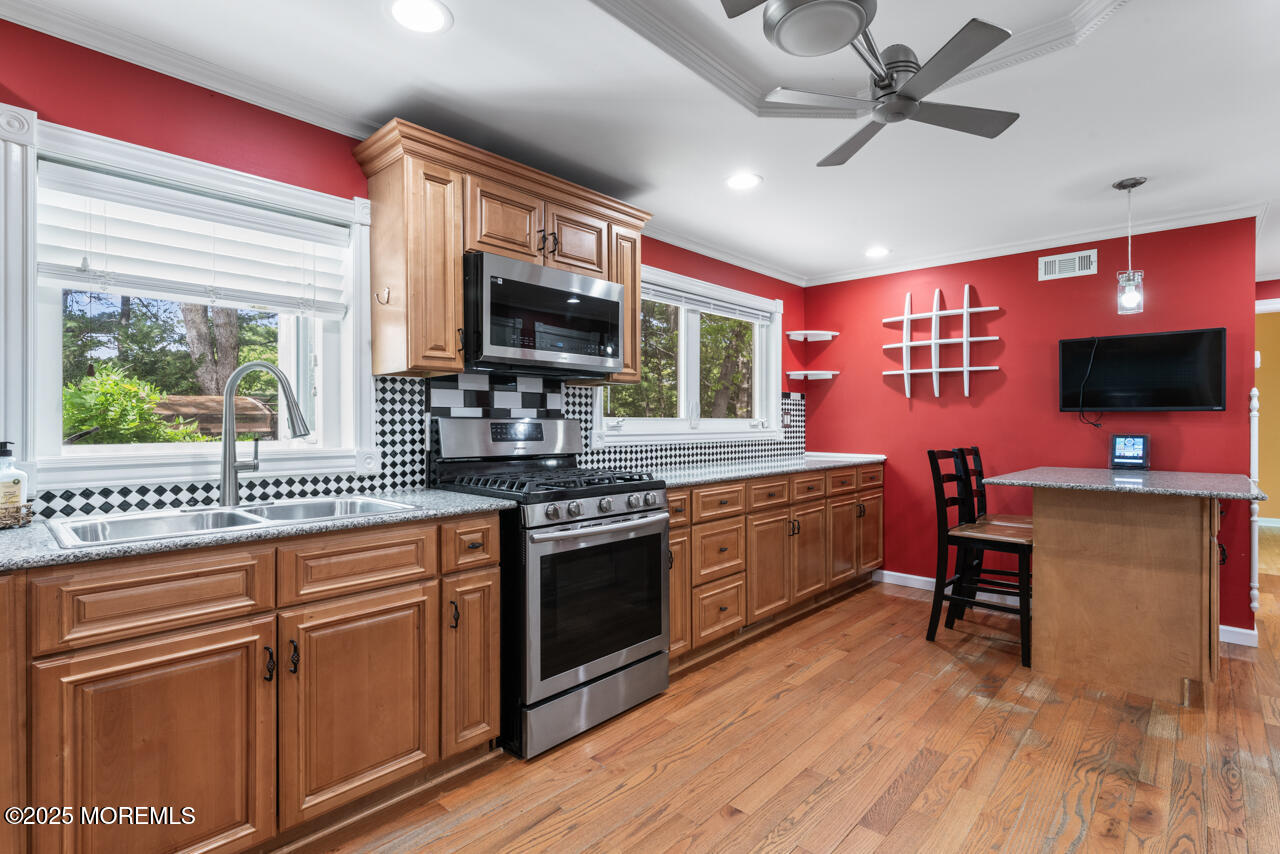 36 Pinewood Drive, Brick, New Jersey image 12