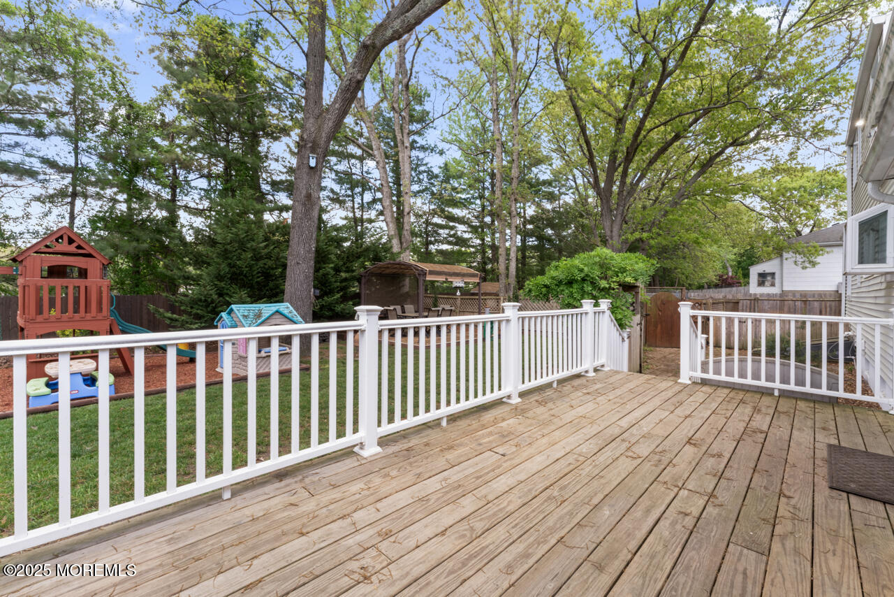 36 Pinewood Drive, Brick, New Jersey image 32