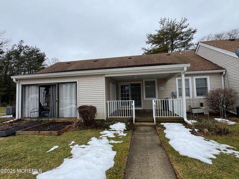 Condo For Sale - 93 Halls Croft Road #E<br/> Freehold, NJ 07728