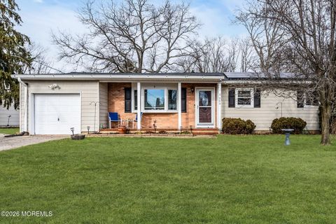 Photo of 265 Vermont Drive, Brick, NJ 08723 (MLS # 22601398)