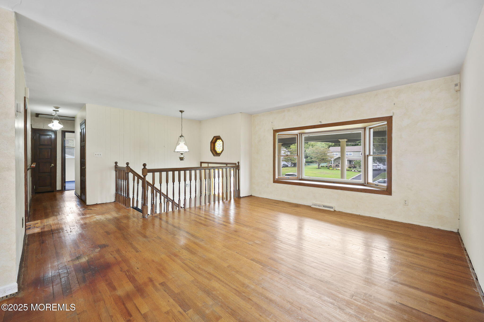 6 Canterbury Road