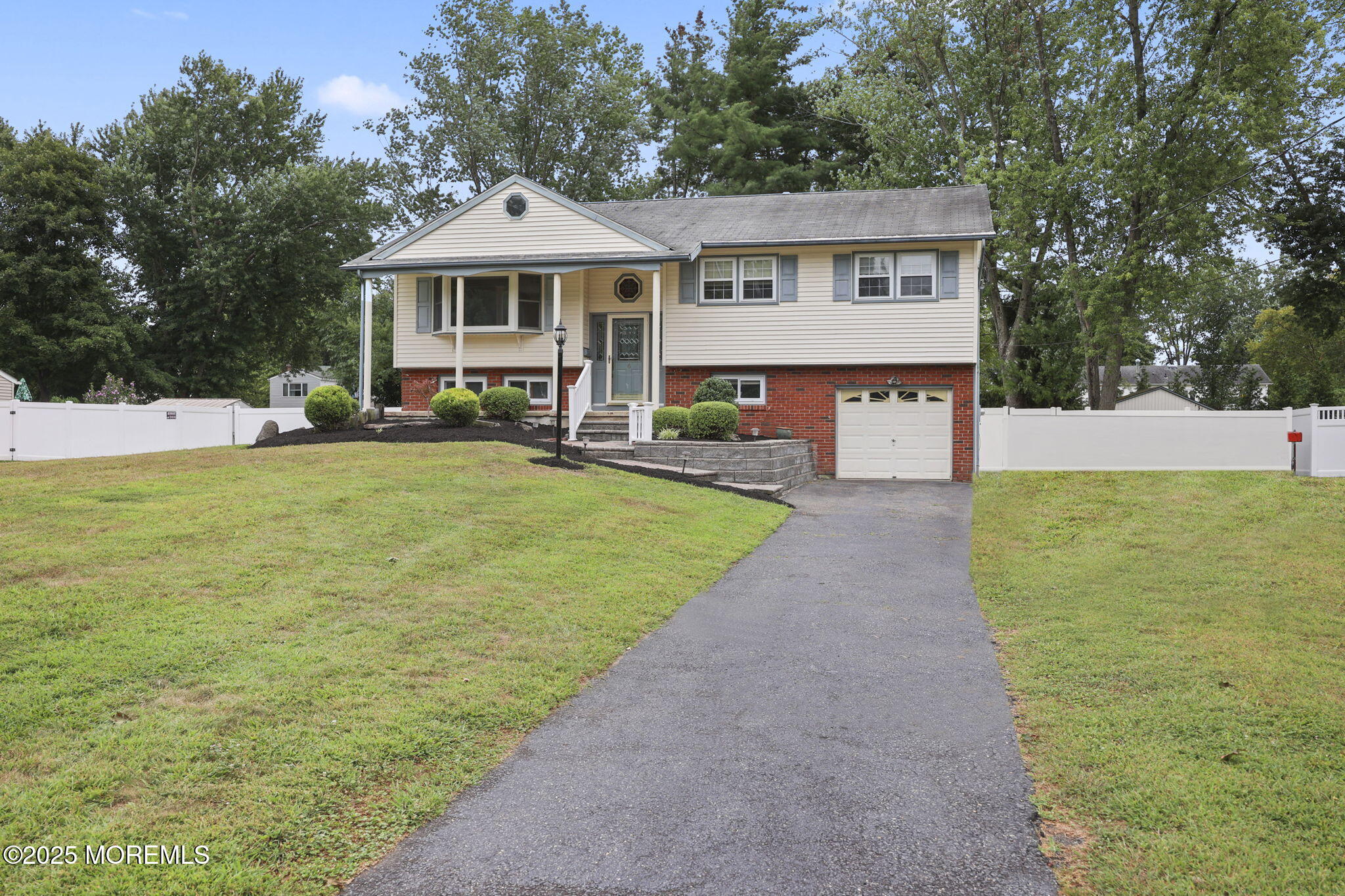 6 Canterbury Road