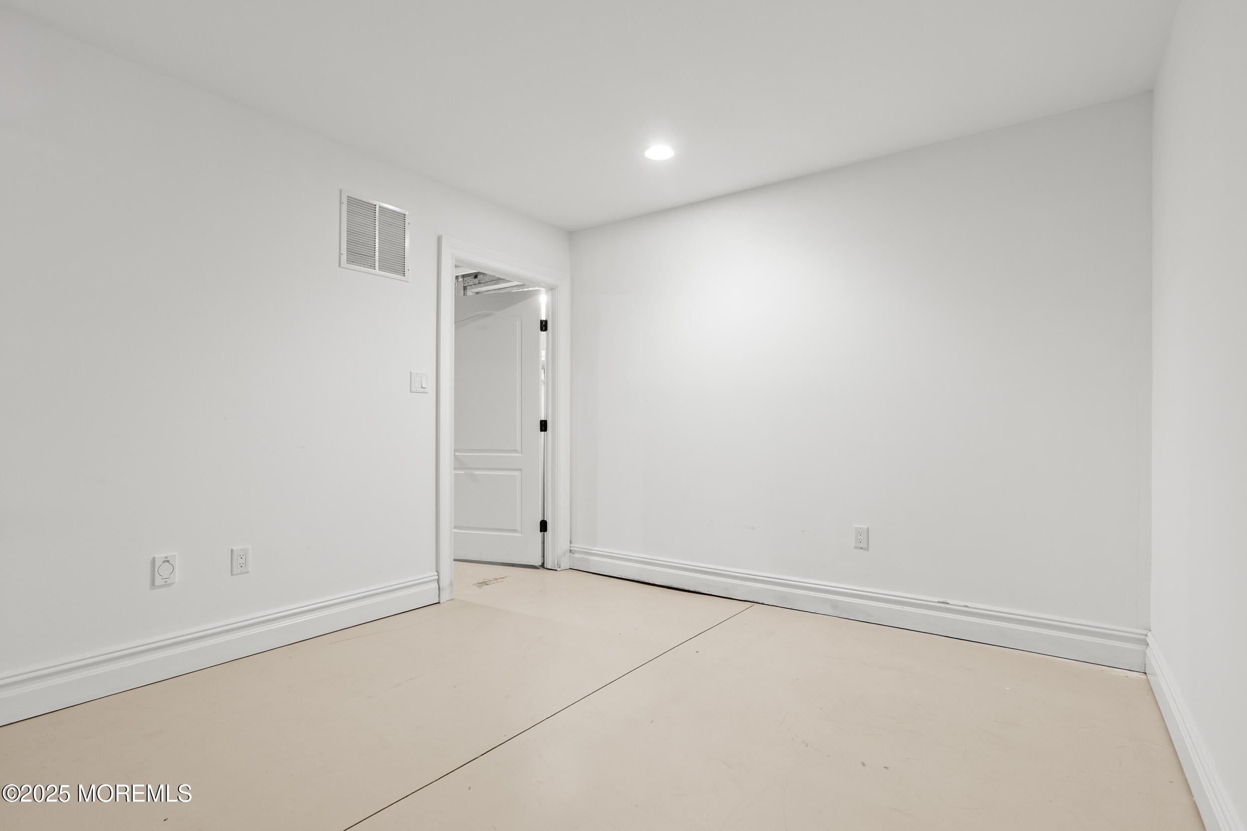 558 Cedar Avenue, West Long Branch, New Jersey image 50