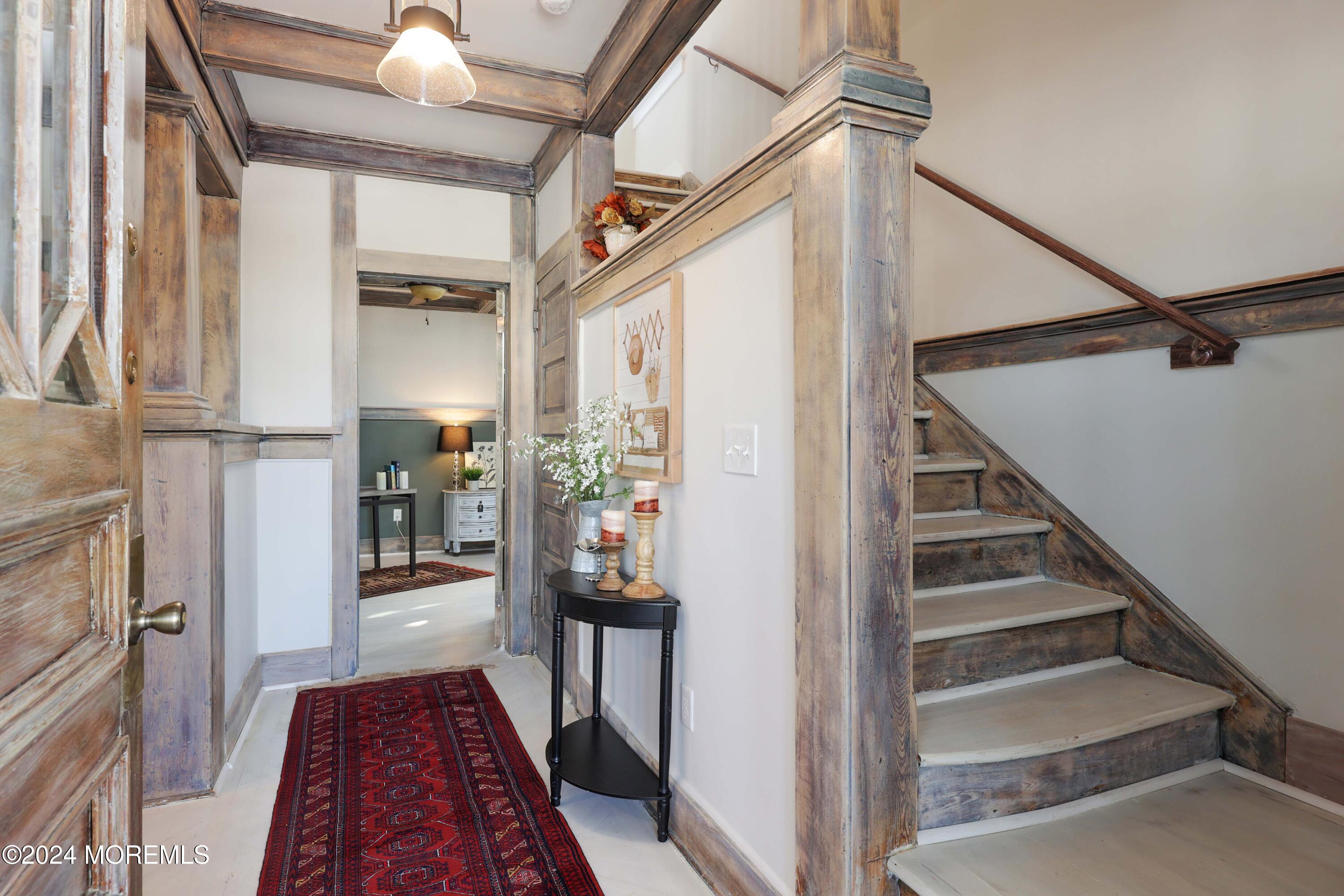 25 Shrewsbury Avenue
