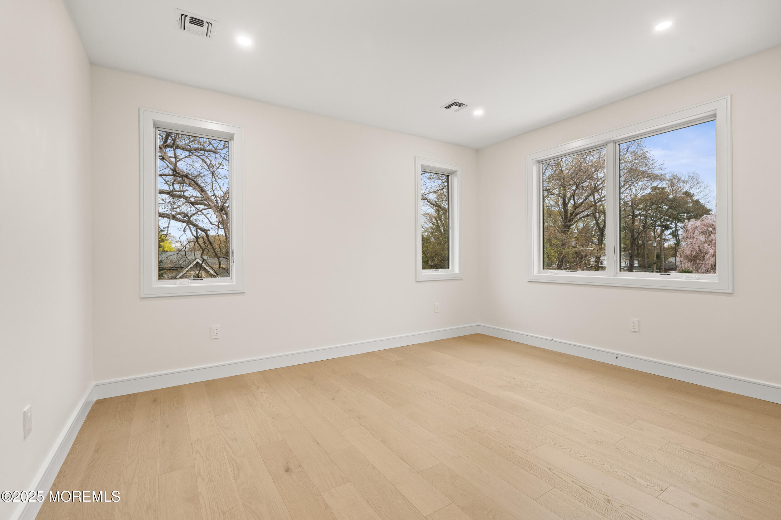 428 Wells Avenue, Oakhurst, New Jersey image 34