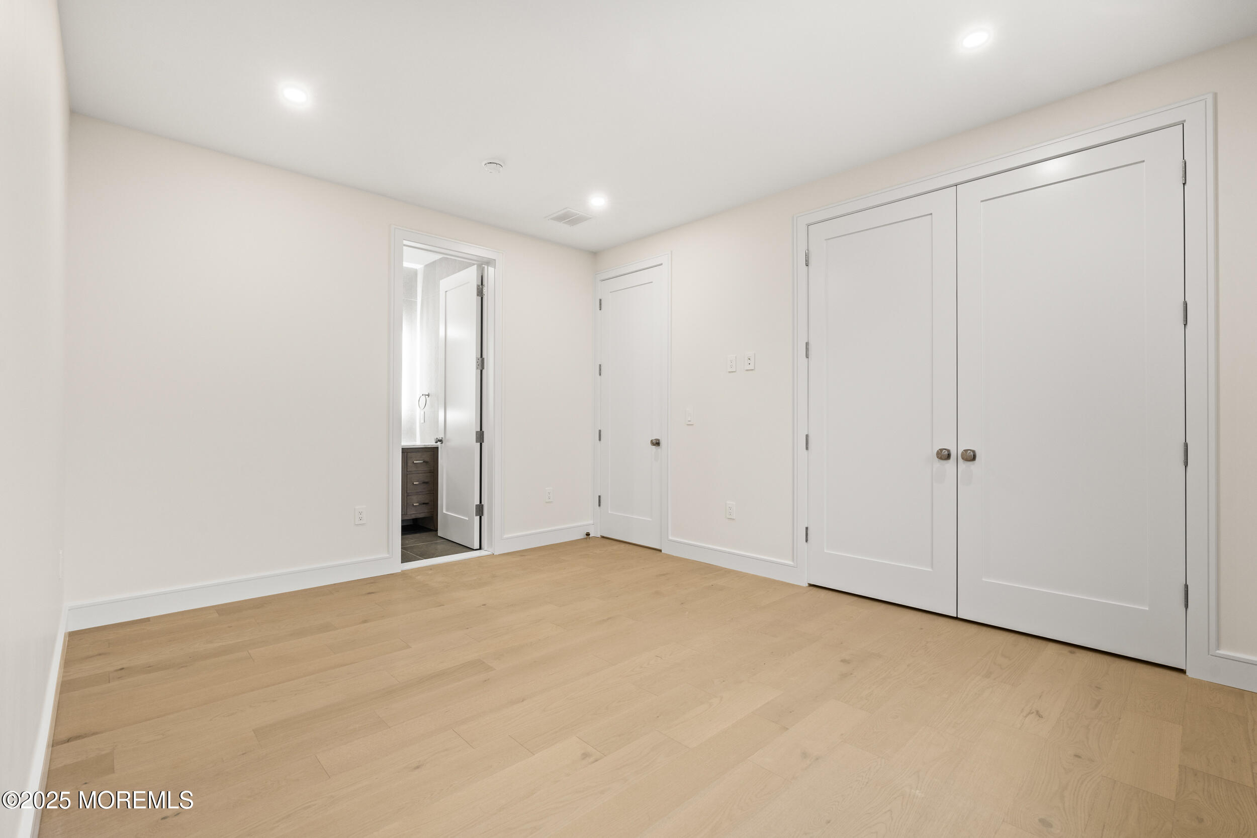 428 Wells Avenue, Oakhurst, New Jersey image 37