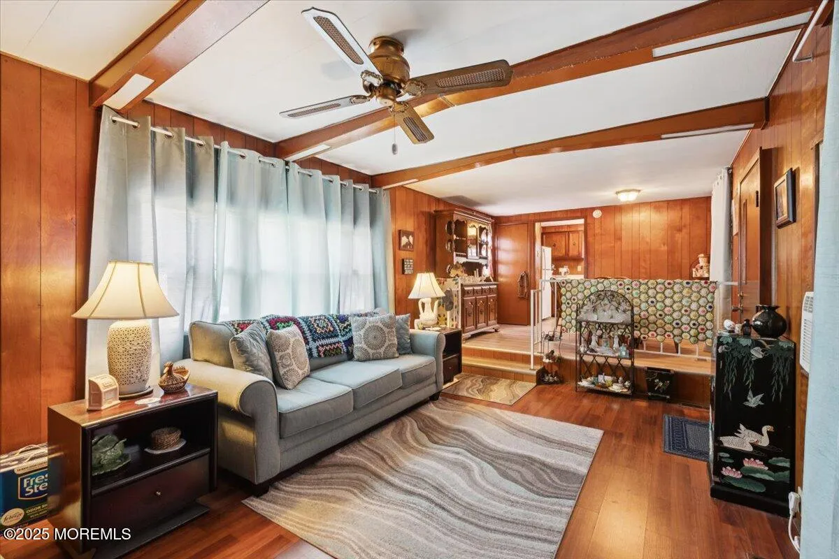 Toms River, New Jersey 08755, United States, 2 Bedrooms Bedrooms, ,1 BathroomBathrooms,Residential,Active,176970