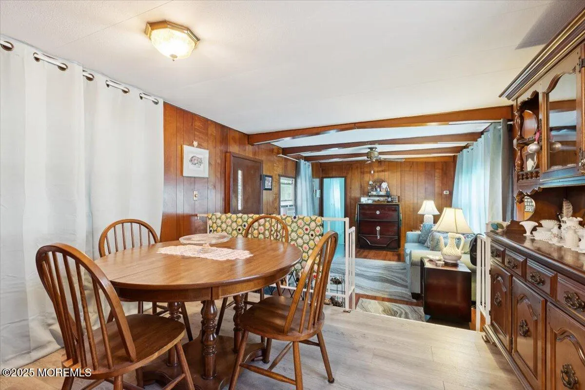 Toms River, New Jersey 08755, United States, 2 Bedrooms Bedrooms, ,1 BathroomBathrooms,Residential,Active,176970