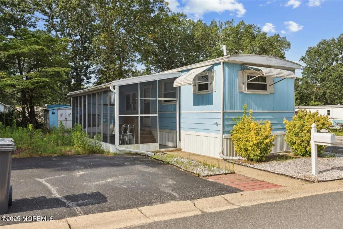 Toms River, New Jersey 08755, United States, 2 Bedrooms Bedrooms, ,1 BathroomBathrooms,Residential,Active,176970