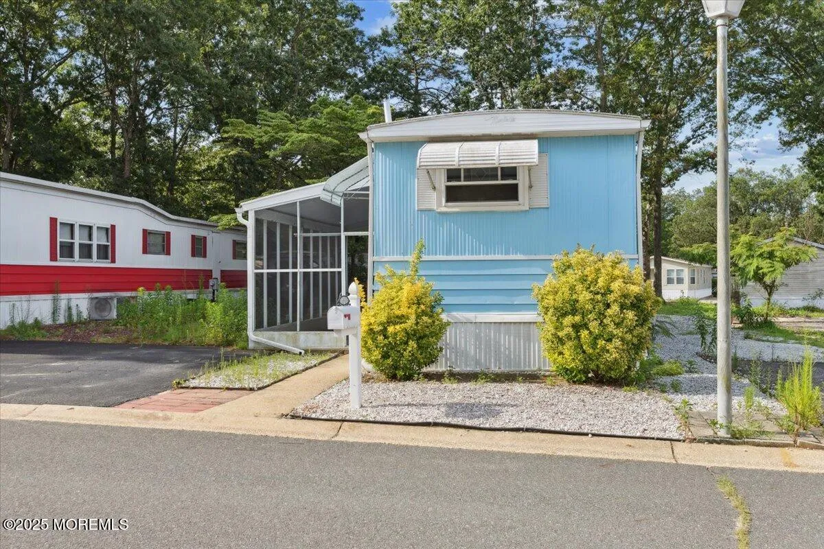 Toms River, New Jersey 08755, United States, 2 Bedrooms Bedrooms, ,1 BathroomBathrooms,Residential,Active,176970