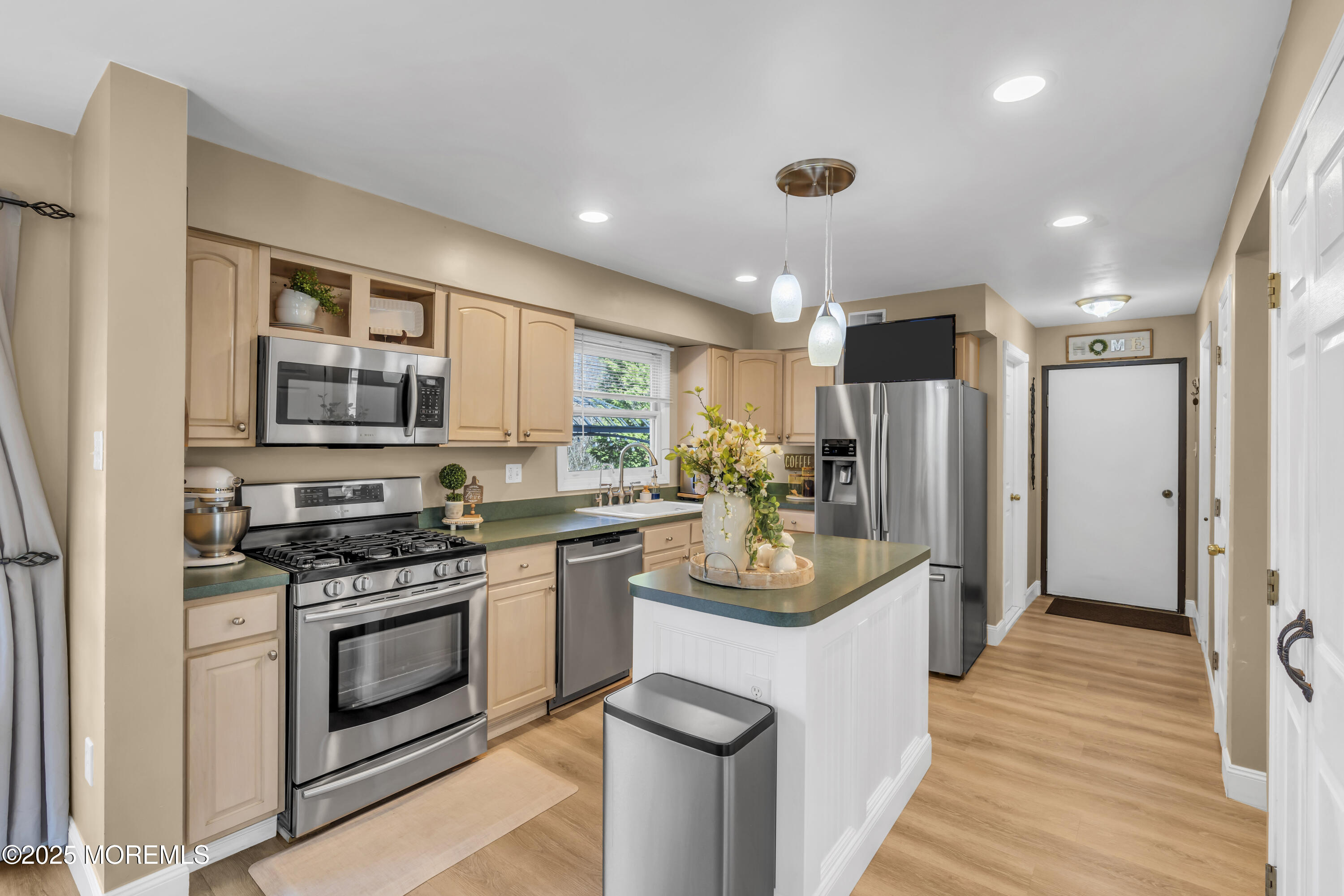 90 Bear Brook Road, Princeton, New Jersey image 21
