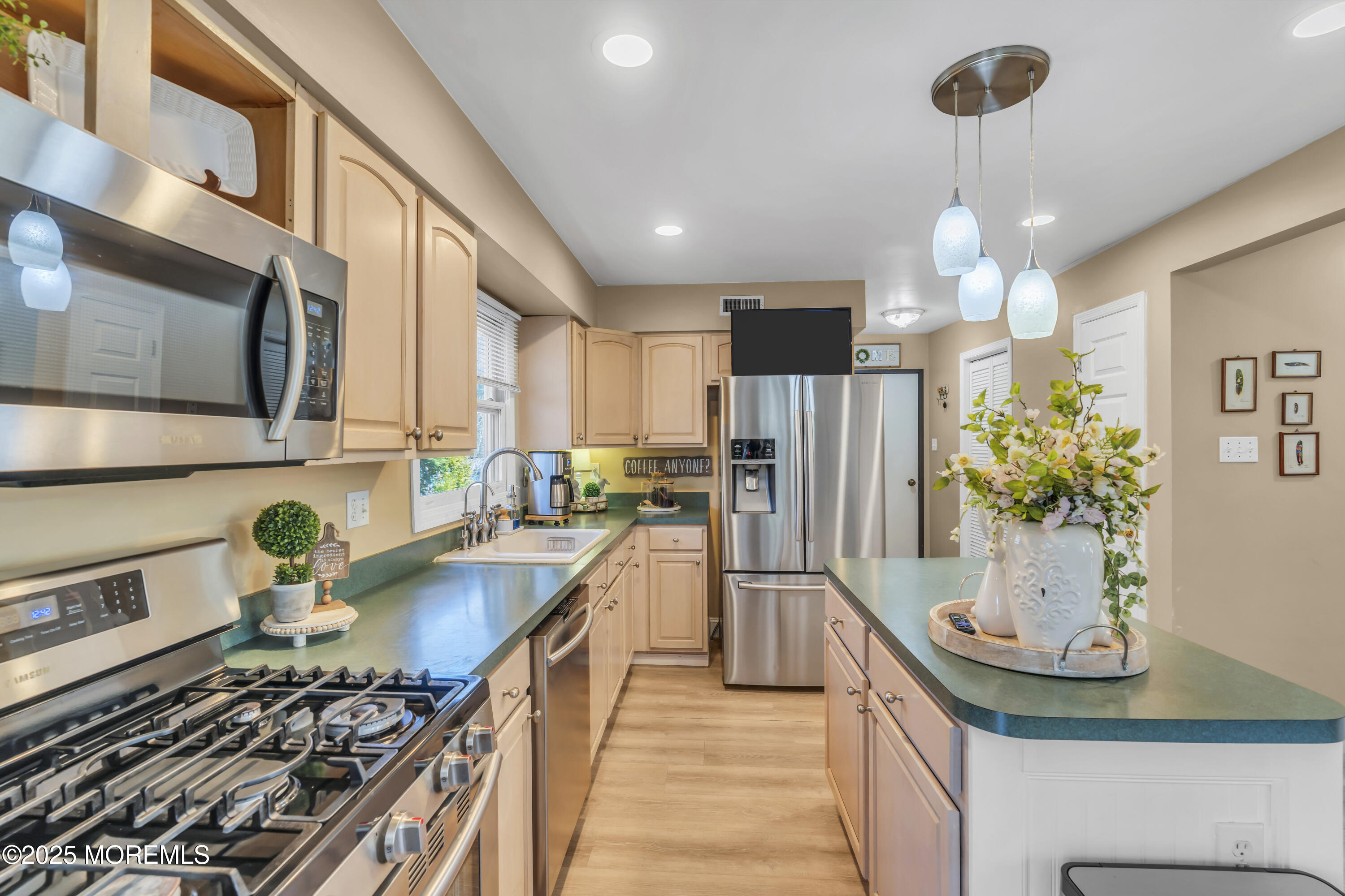 90 Bear Brook Road, Princeton, New Jersey image 22