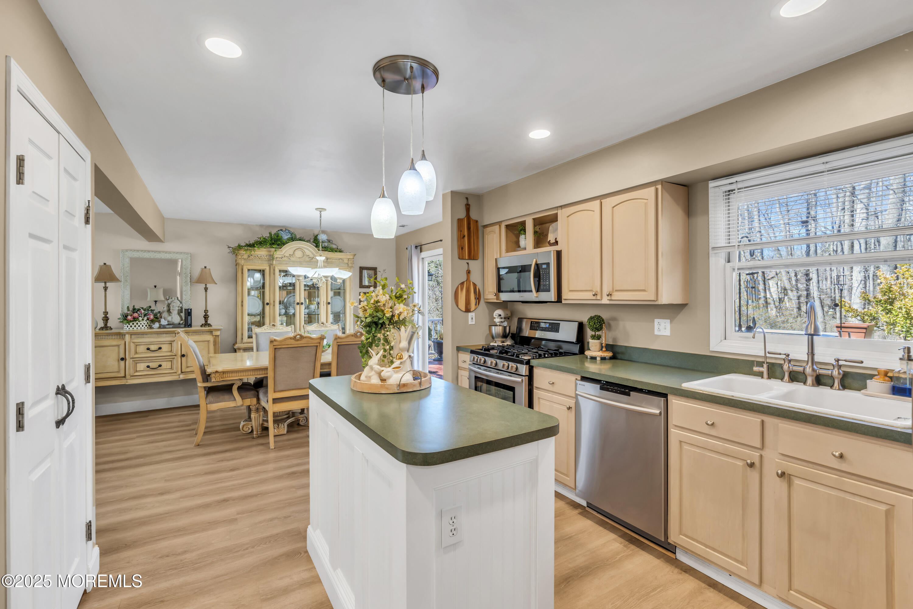 90 Bear Brook Road, Princeton, New Jersey image 24