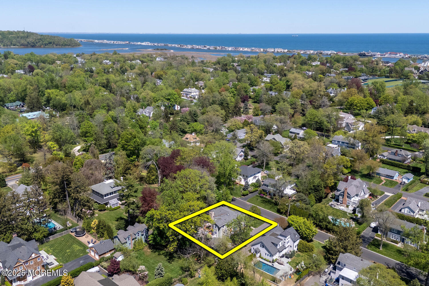 8 Monmouth Avenue, Rumson, New Jersey image 14