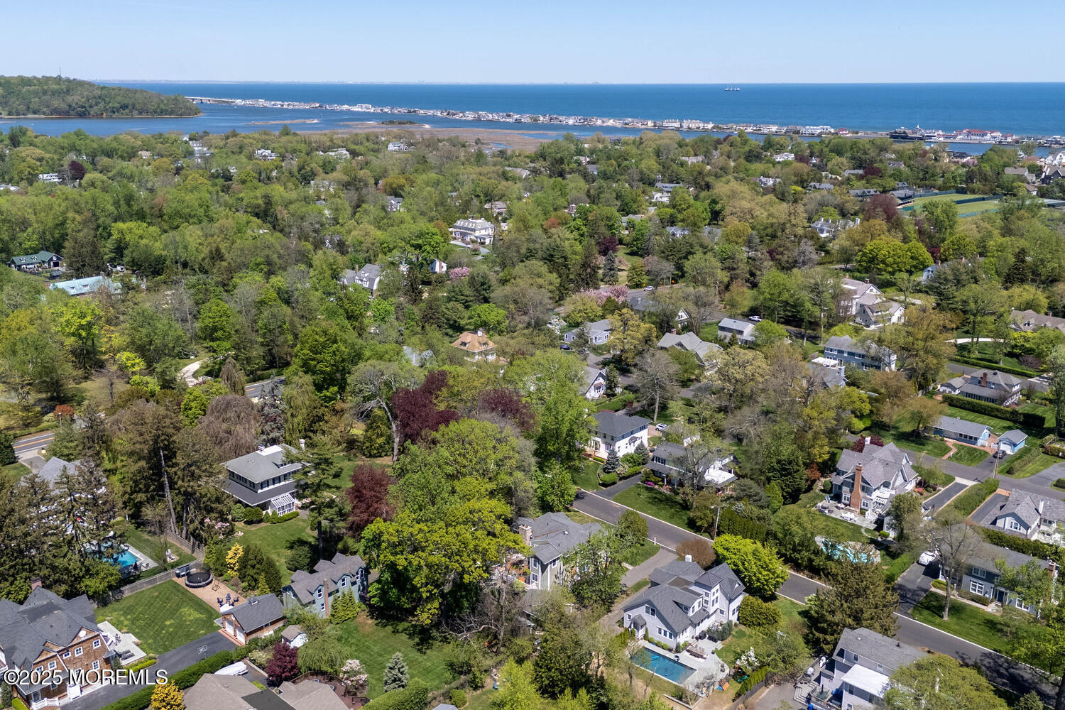 8 Monmouth Avenue, Rumson, New Jersey image 13