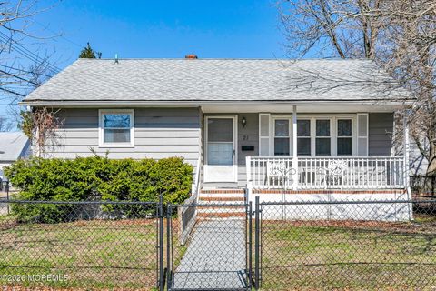 Homes For Sale - 21 Saint Marks Place<br/> Keansburg, NJ 07734