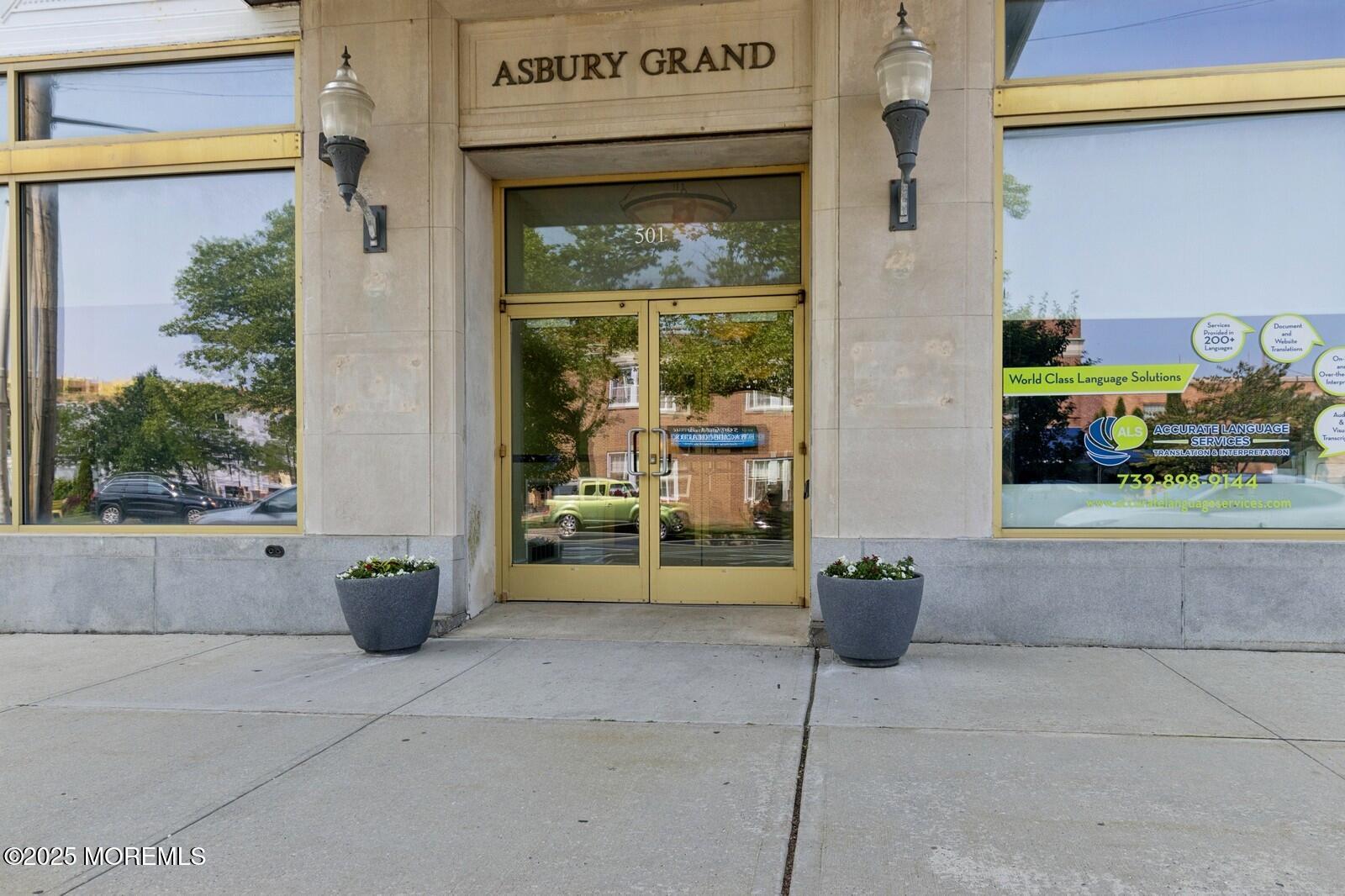 501 Grand Avenue 5B