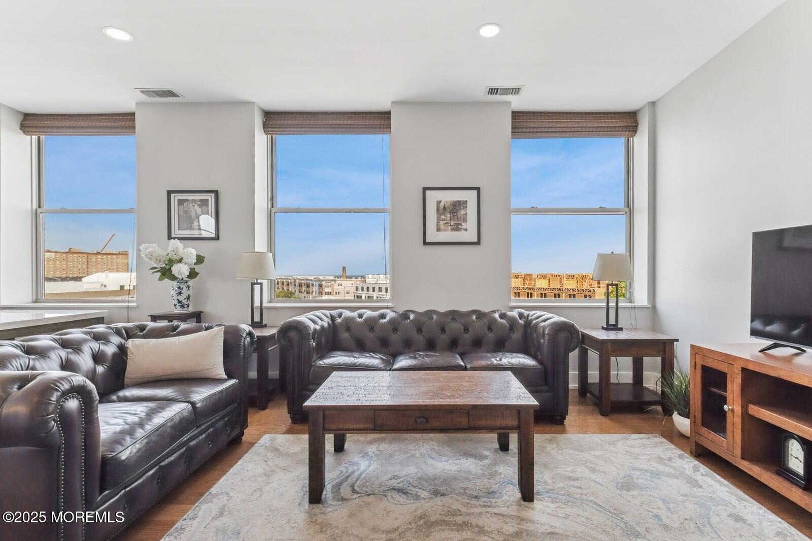 501 Grand Avenue 5B