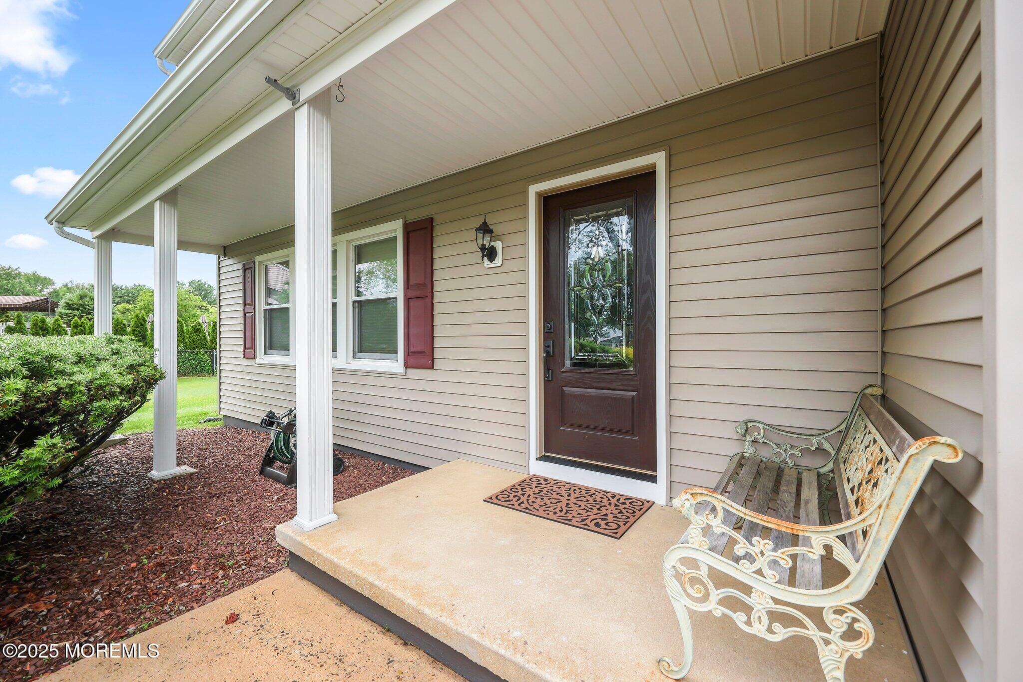 6 Keats Court, Manalapan, New Jersey image 3