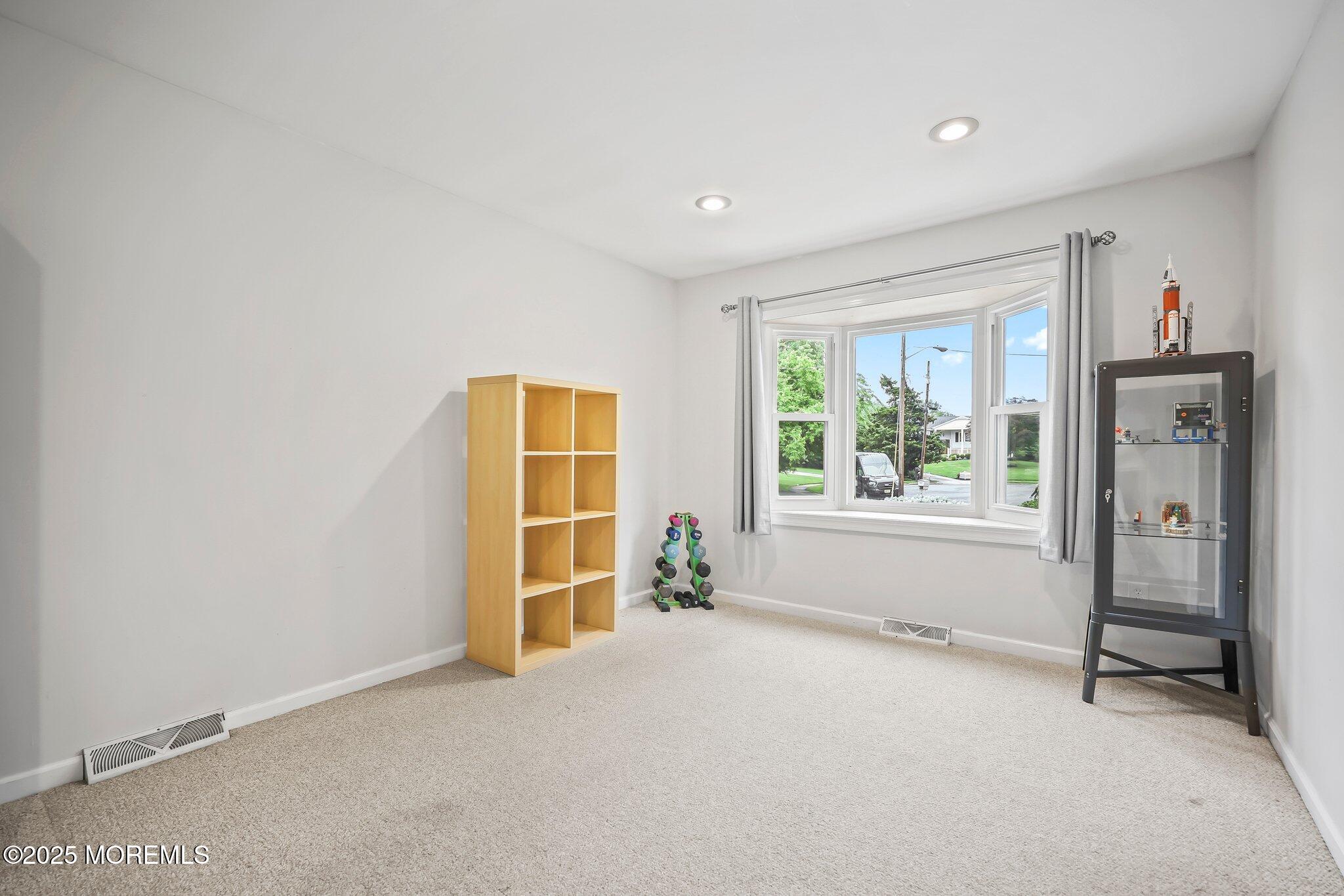 6 Keats Court, Manalapan, New Jersey image 13