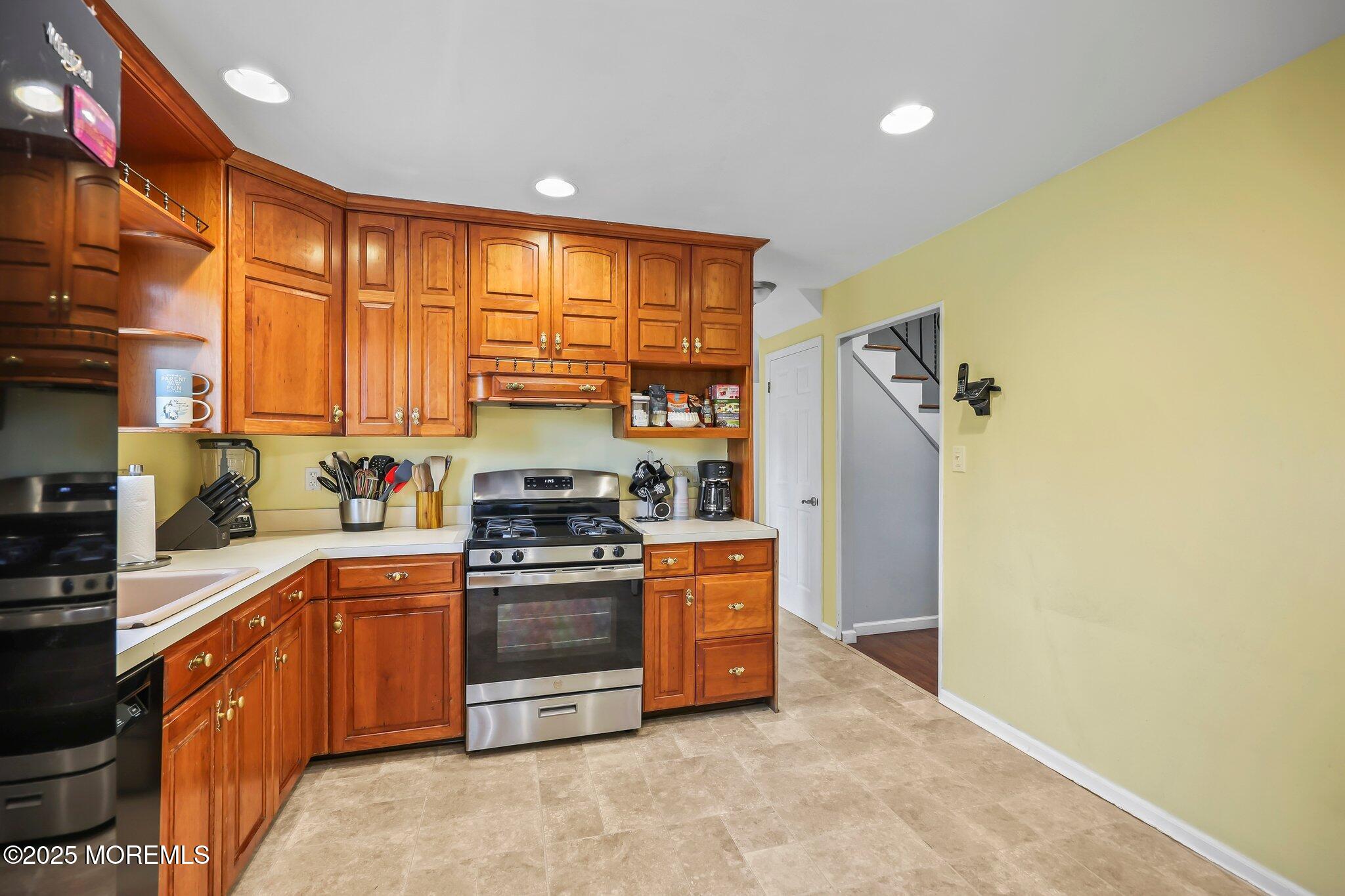 6 Keats Court, Manalapan, New Jersey image 10