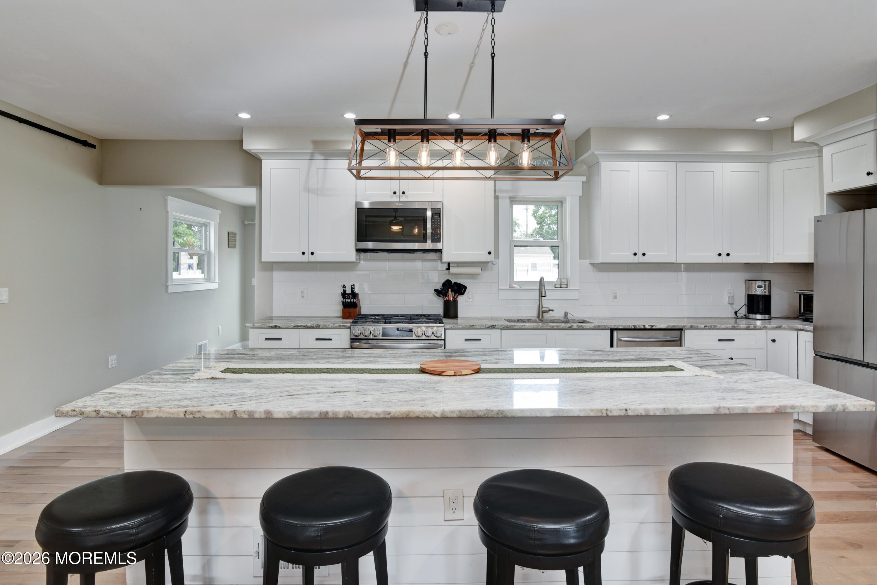 2515 Honeysuckle Lane