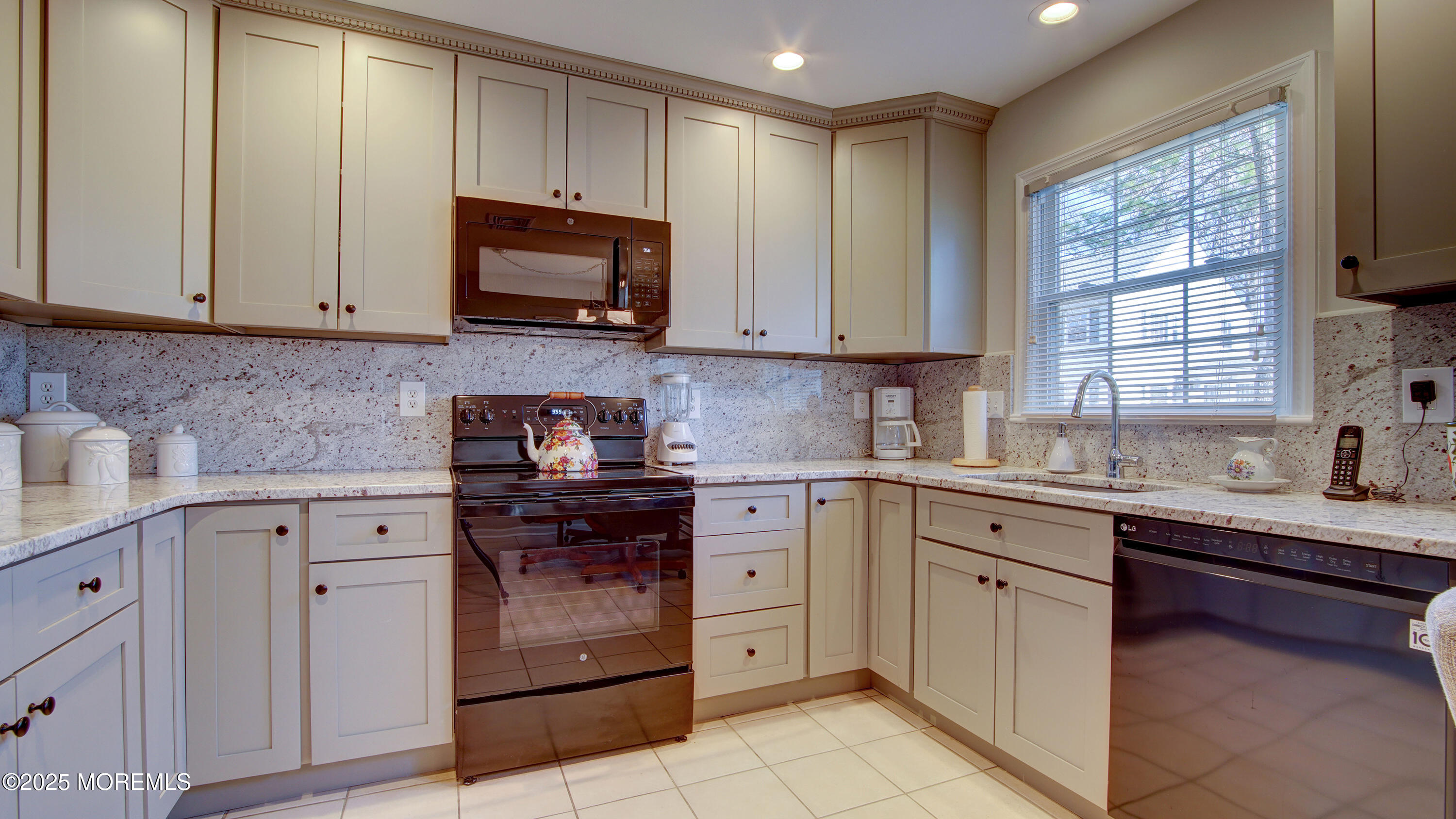 741 Nautilus Court #B, Monroe Township, New Jersey image 22
